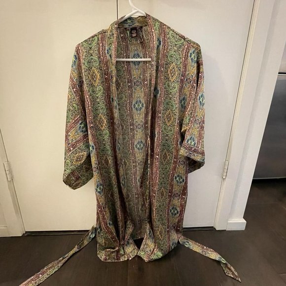 Victoria's Secret xsmall/small silky satin robe - Picture 4 of 7